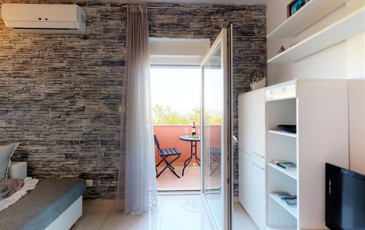 Apartments Silva Slatine Ngoại thất bức ảnh