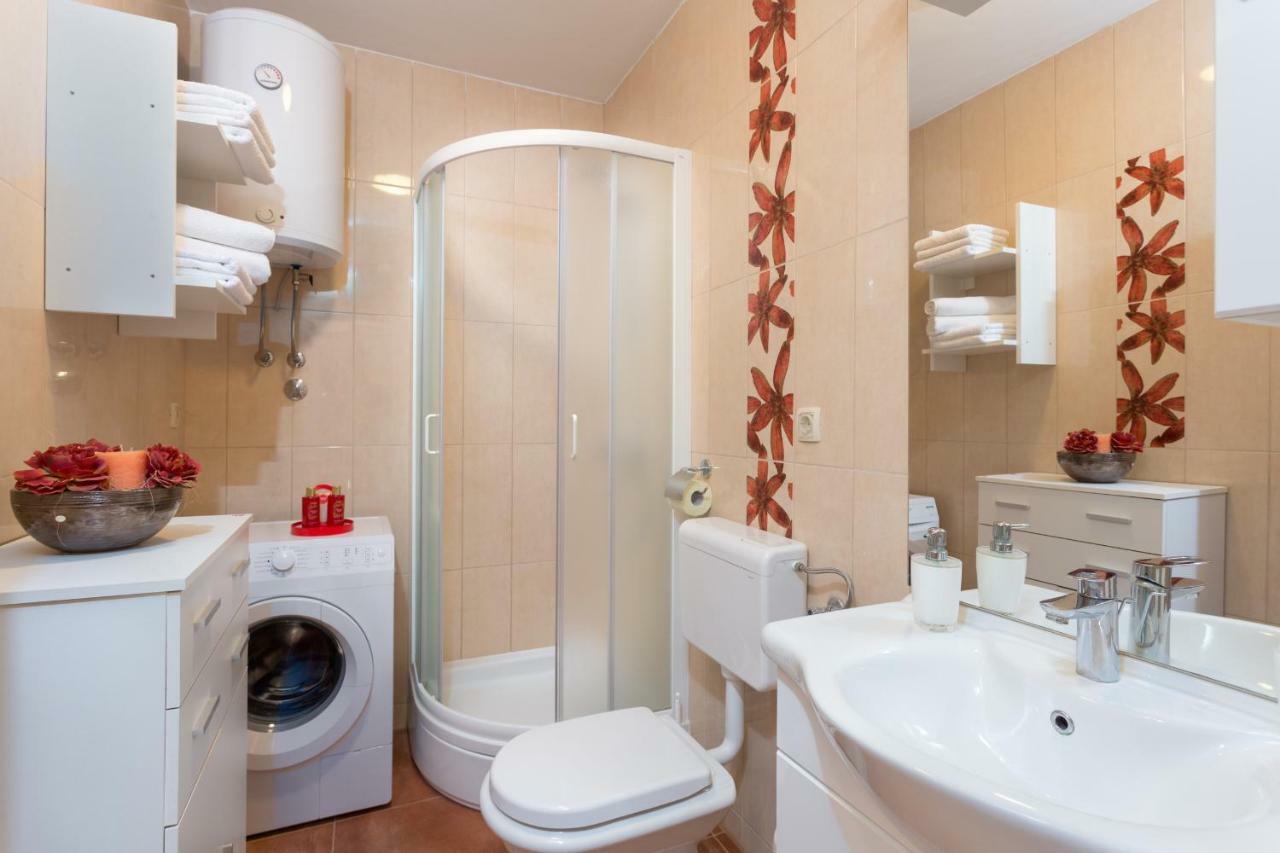 Apartments Silva Slatine Ngoại thất bức ảnh